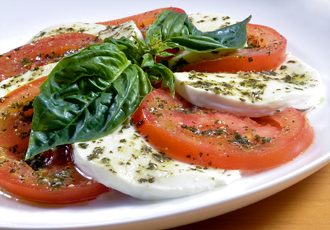 Pesto Caprese Salad - Tulkoff Food Products